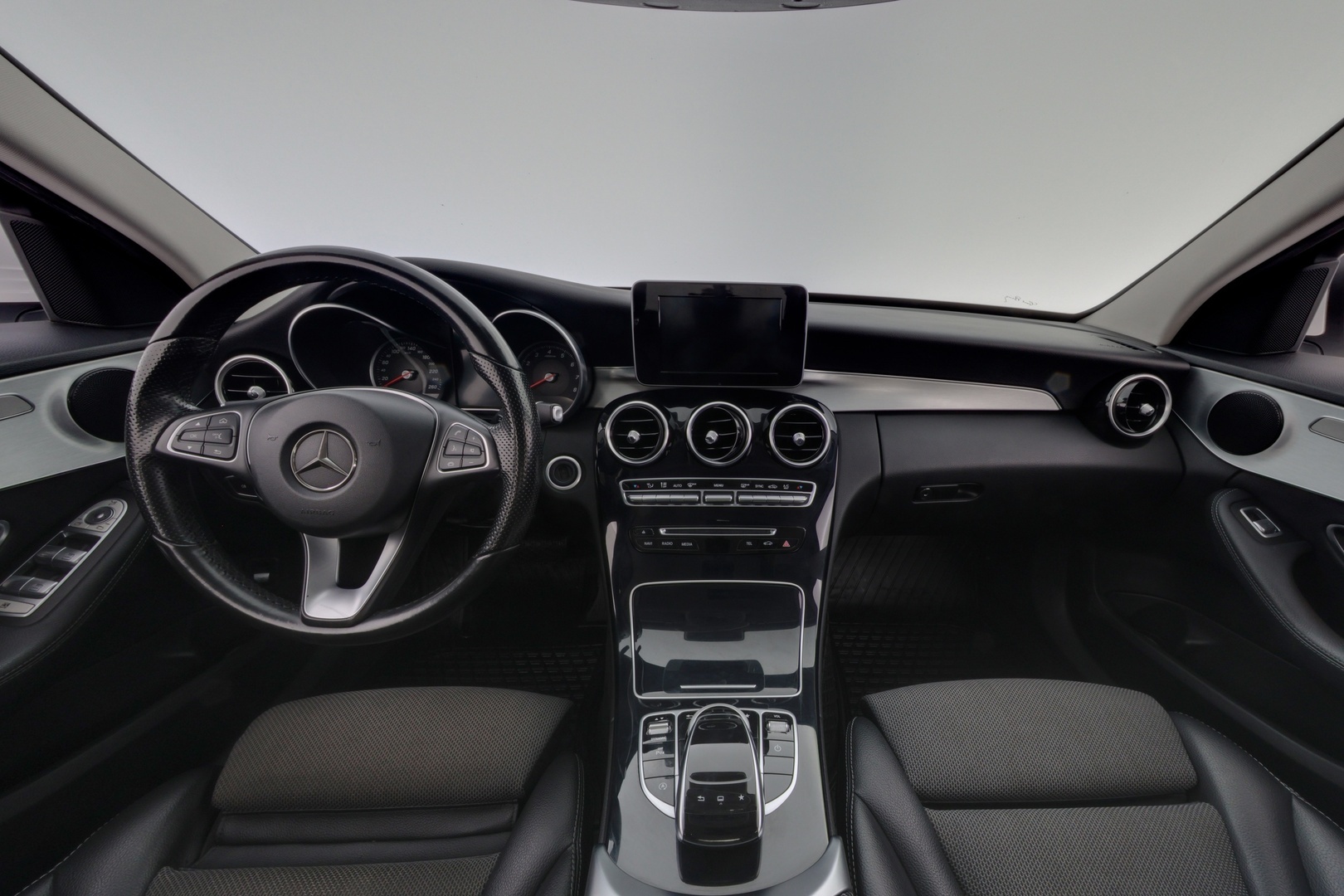 MERCEDES-BENZ C 2016