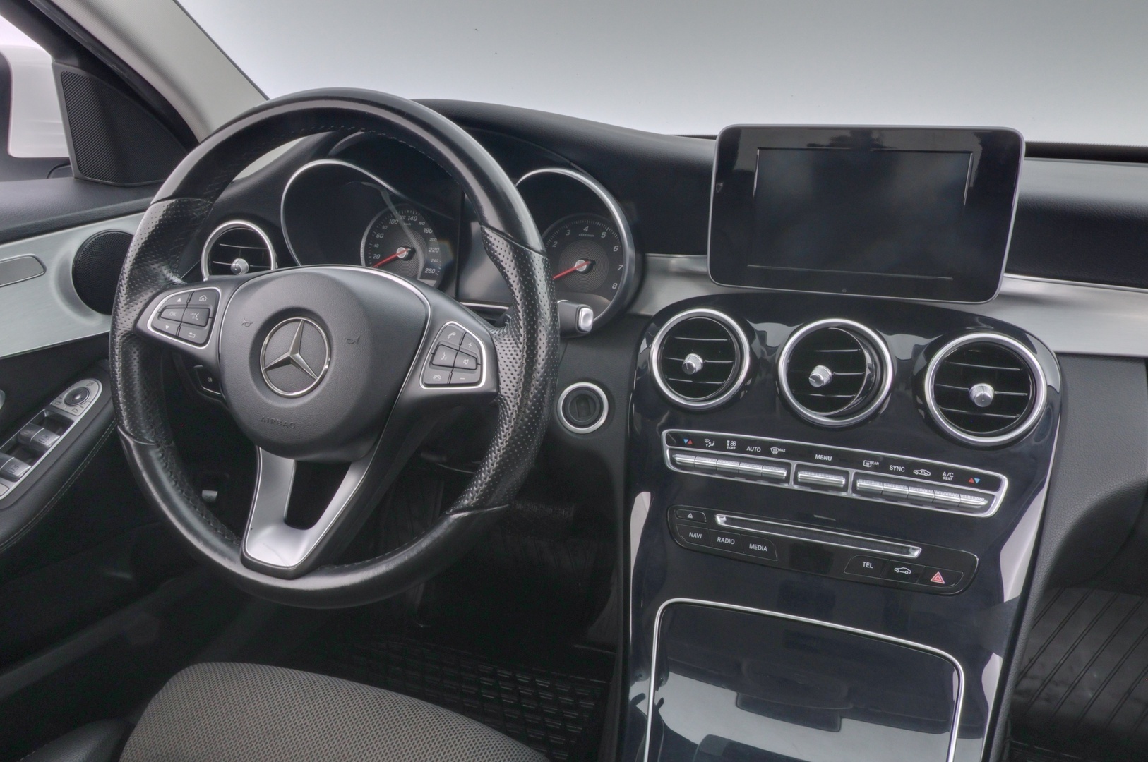 MERCEDES-BENZ C 2016