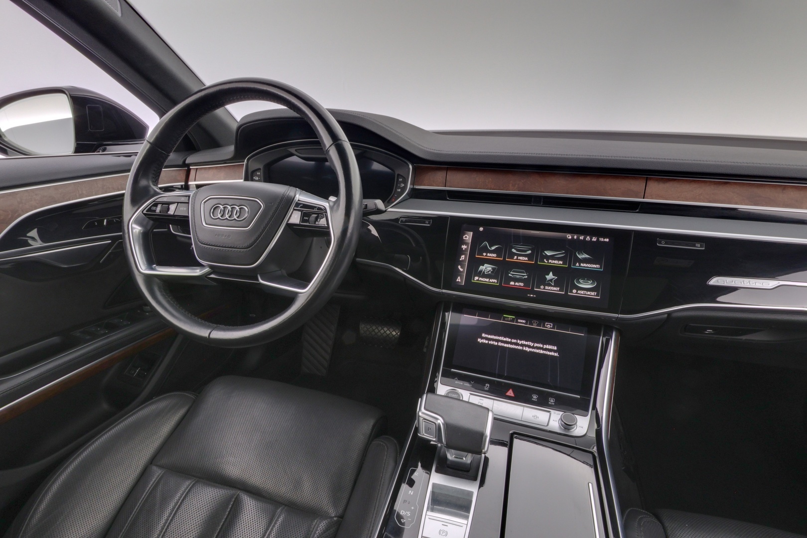 AUDI A8 2021