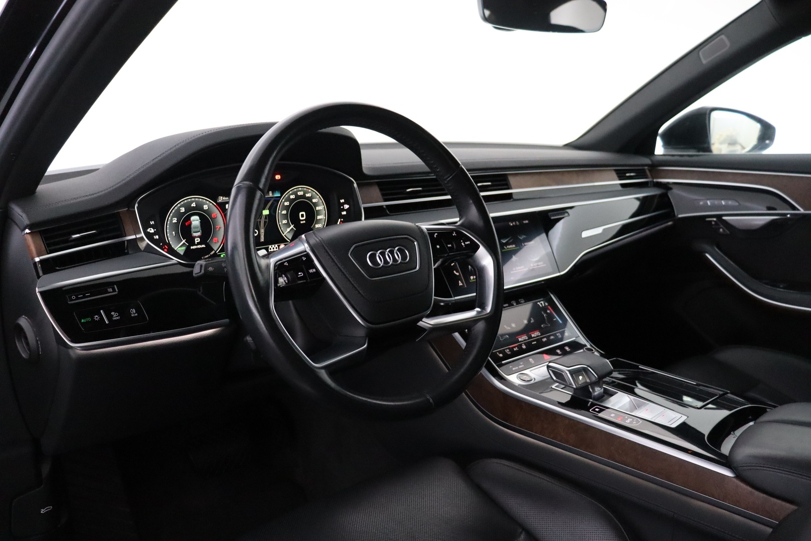 AUDI A8 2021