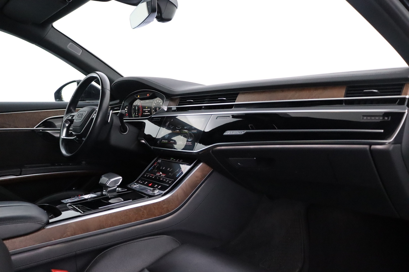 AUDI A8 2021