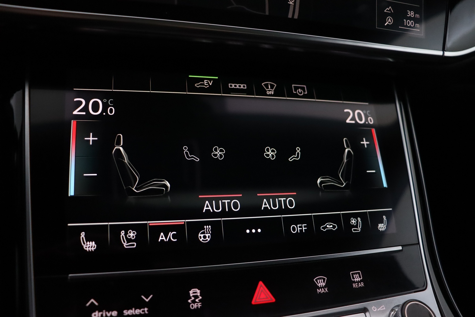 AUDI A8 2021