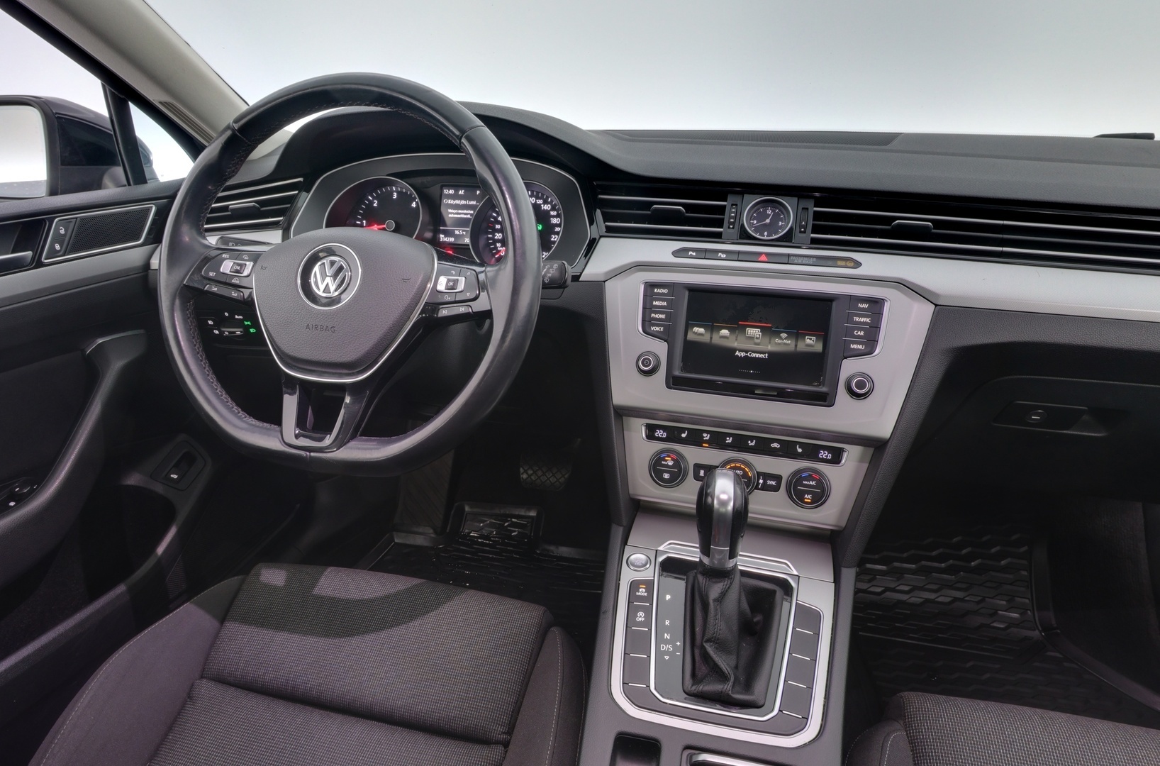 VOLKSWAGEN Passat 2016