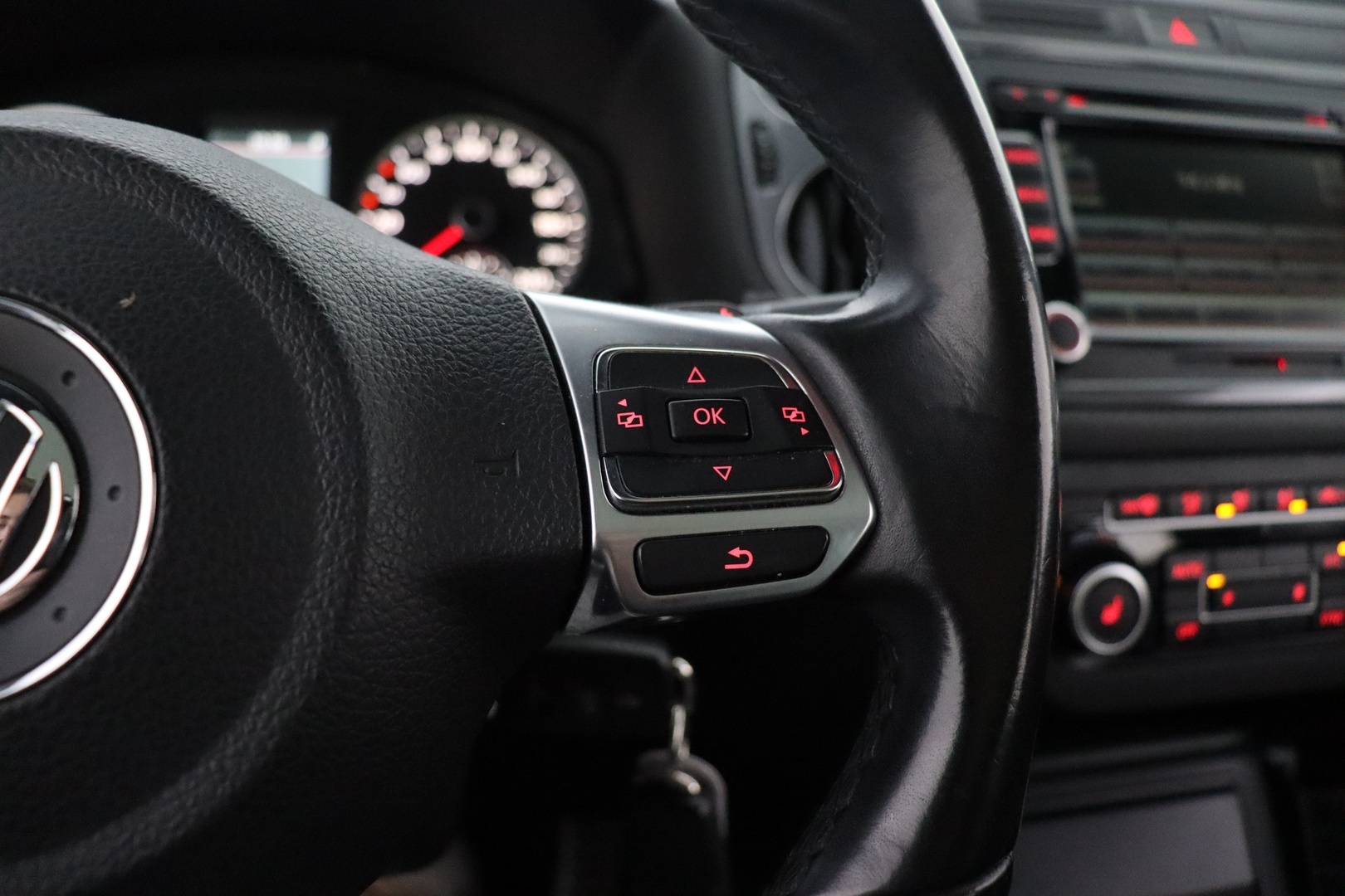 VOLKSWAGEN Tiguan 2013