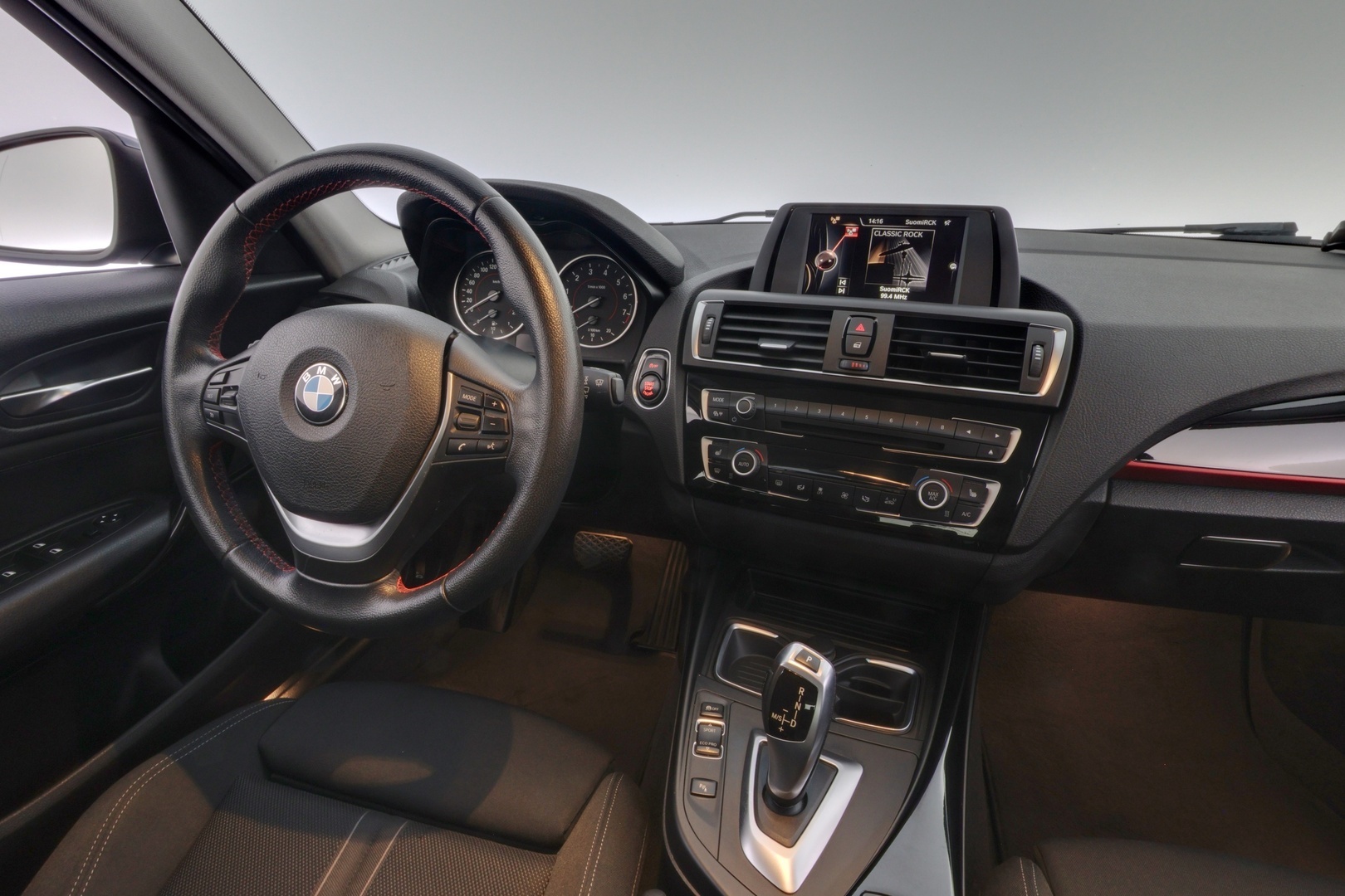 BMW 118 2016