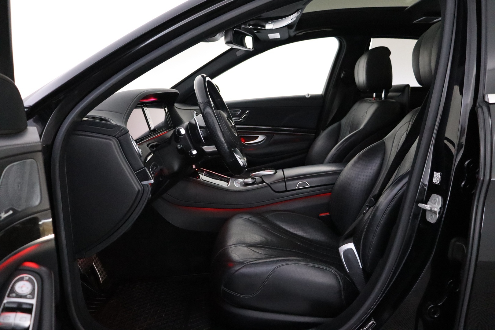 MERCEDES-BENZ S 2015