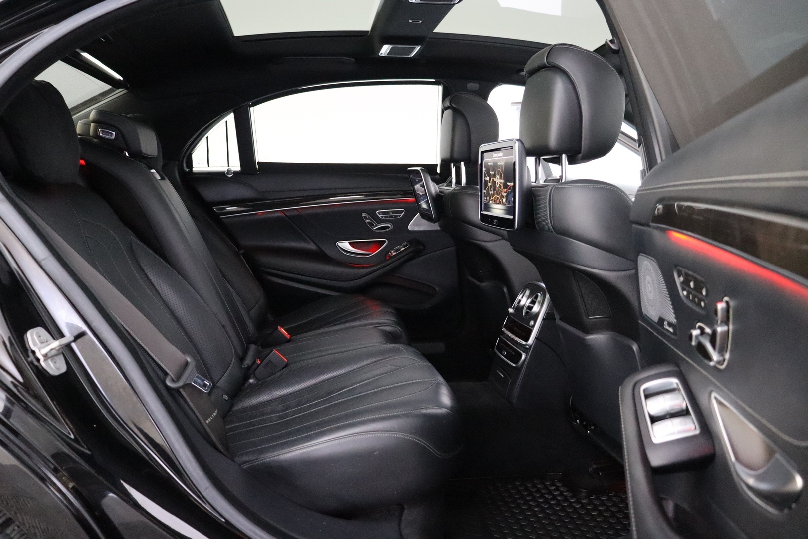 MERCEDES-BENZ S 2015