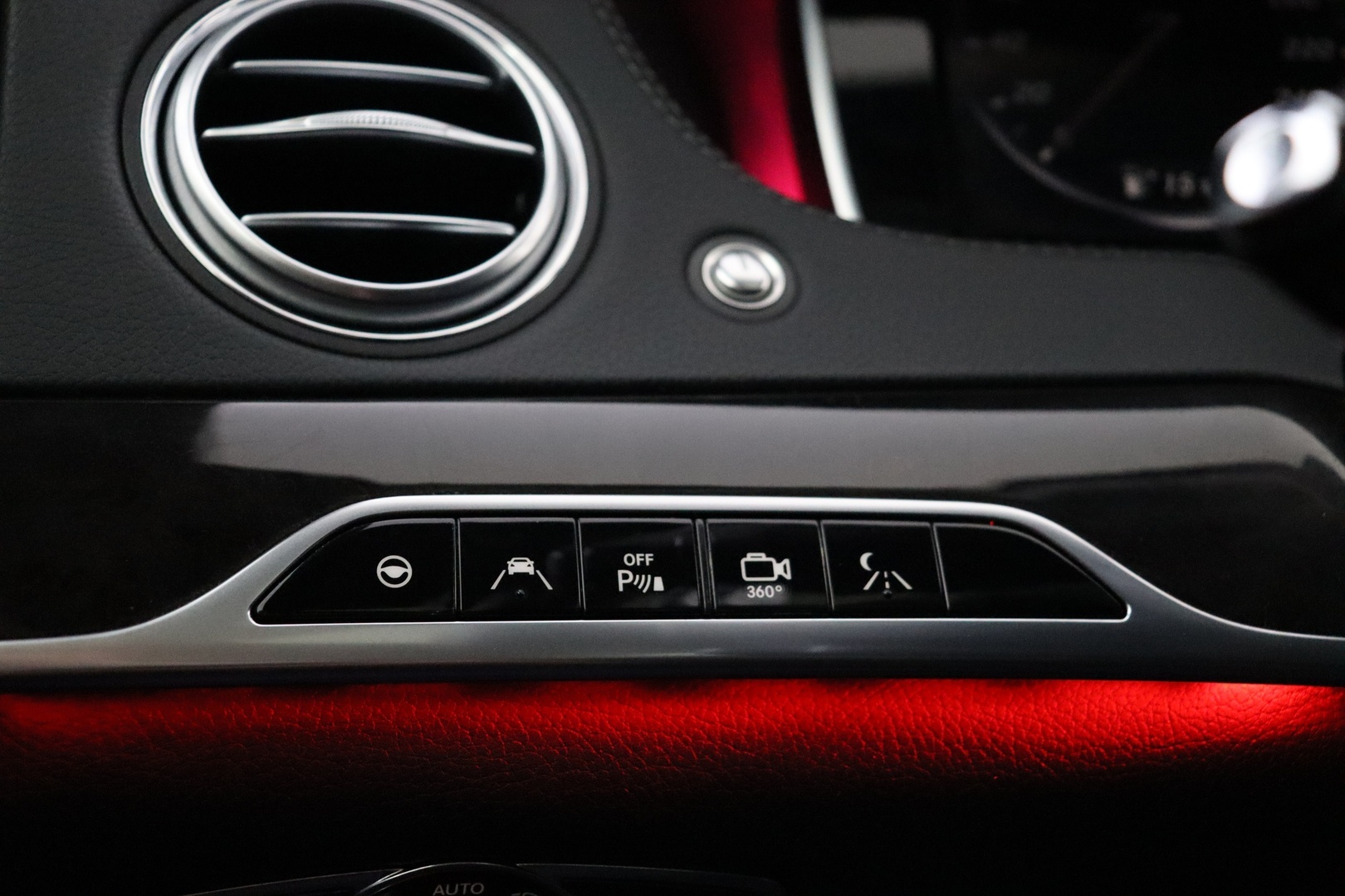 MERCEDES-BENZ S 2015