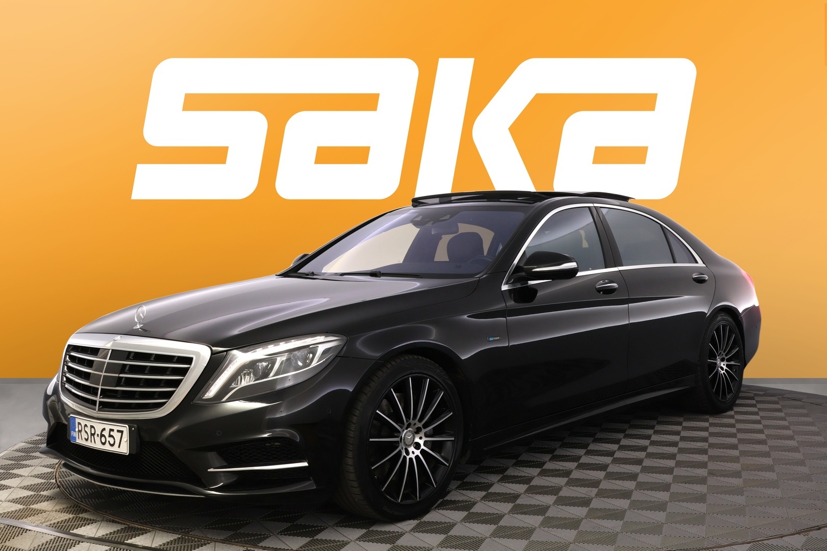 MERCEDES-BENZ S 2015