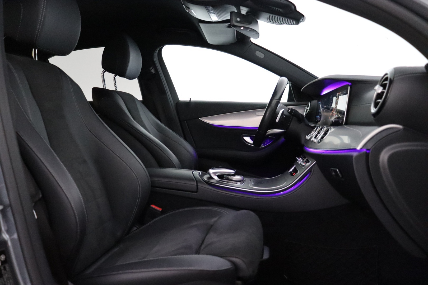 MERCEDES-BENZ E 2020