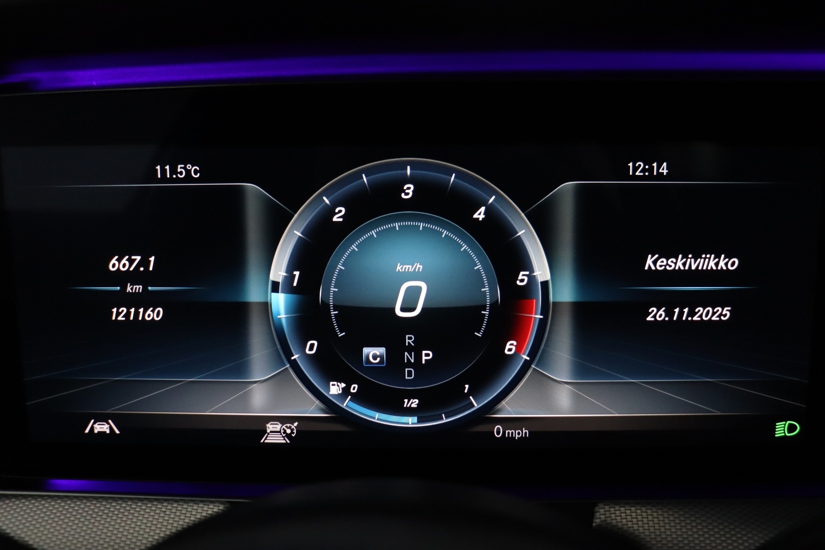 MERCEDES-BENZ E 2020