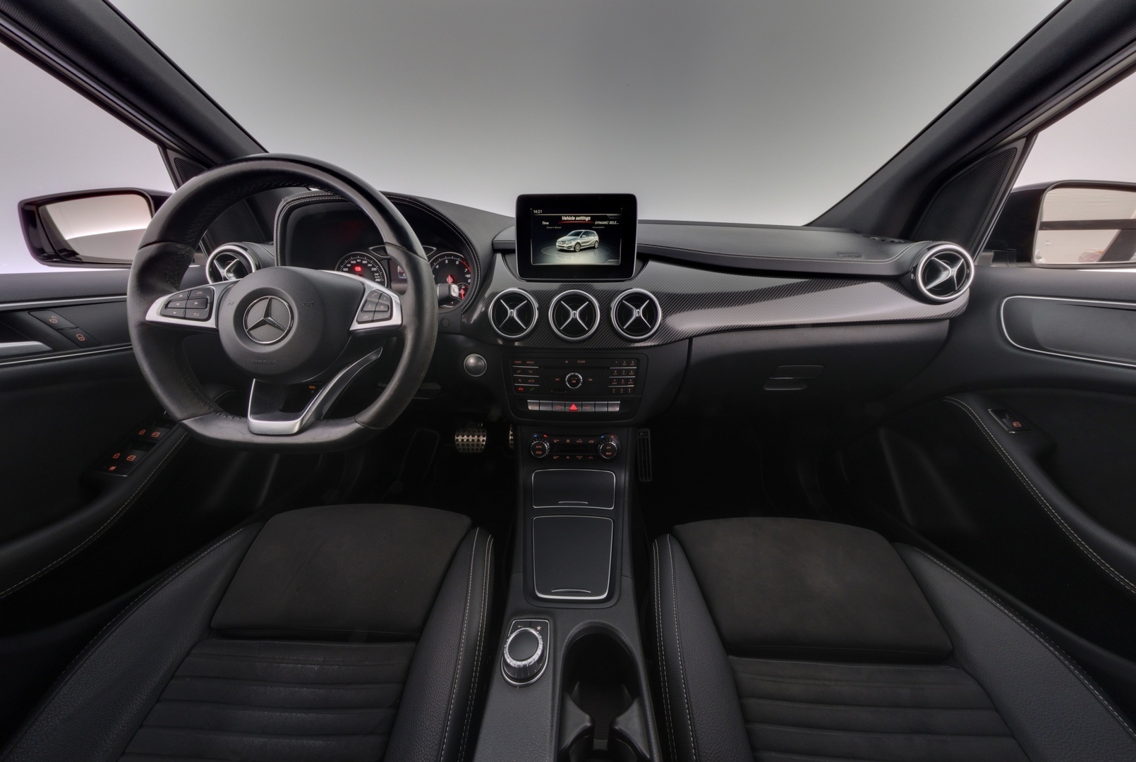 MERCEDES-BENZ B 2018