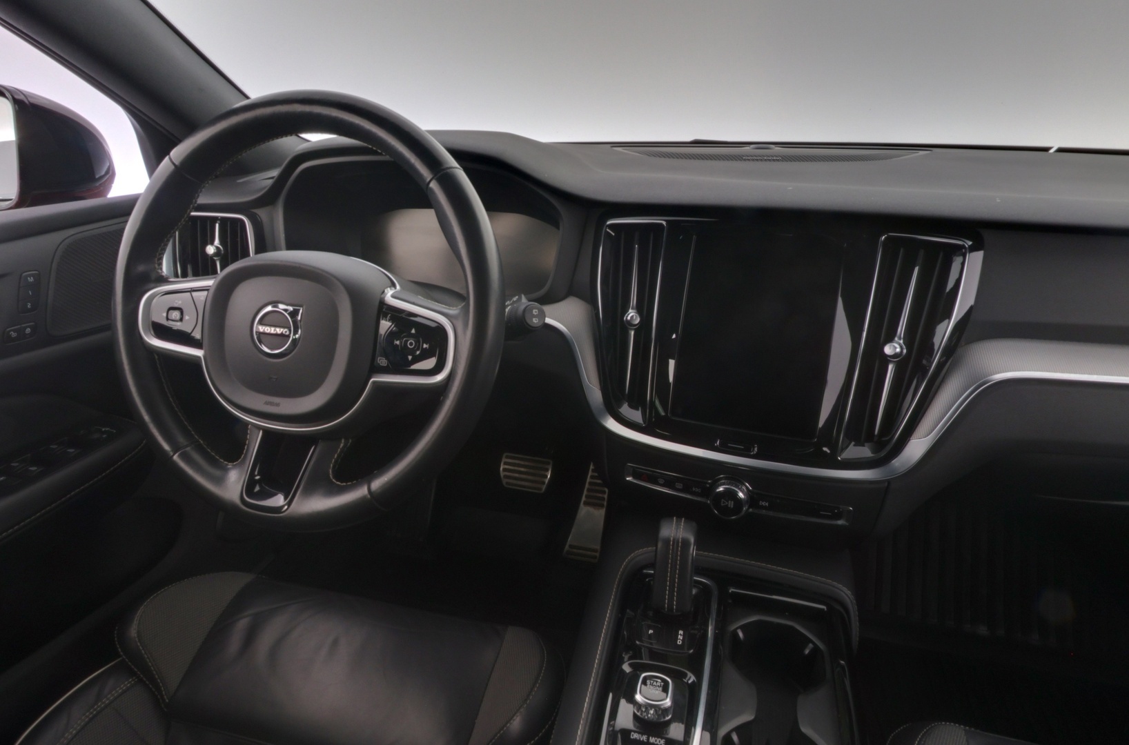 VOLVO V60 2021