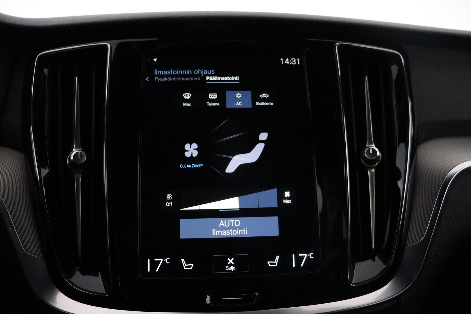 VOLVO V60 2021
