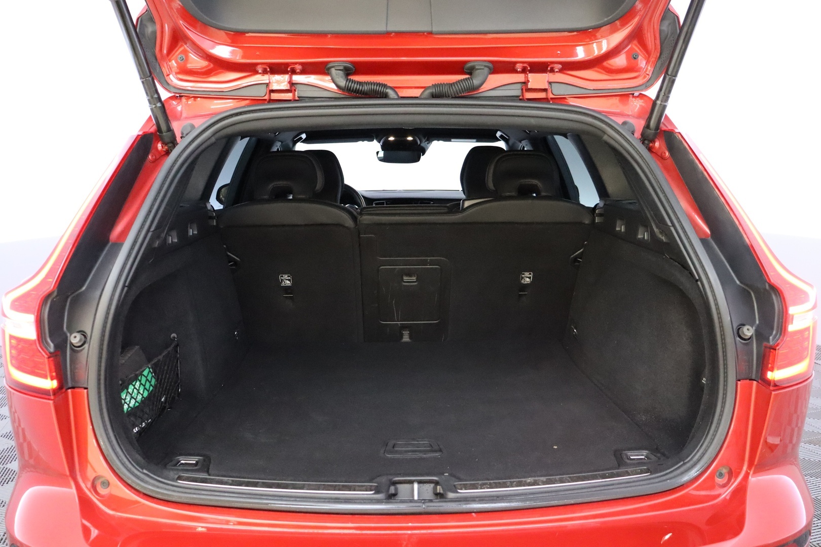 VOLVO V60 2021