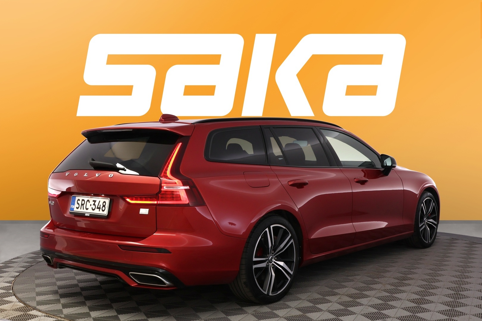 VOLVO V60 2021