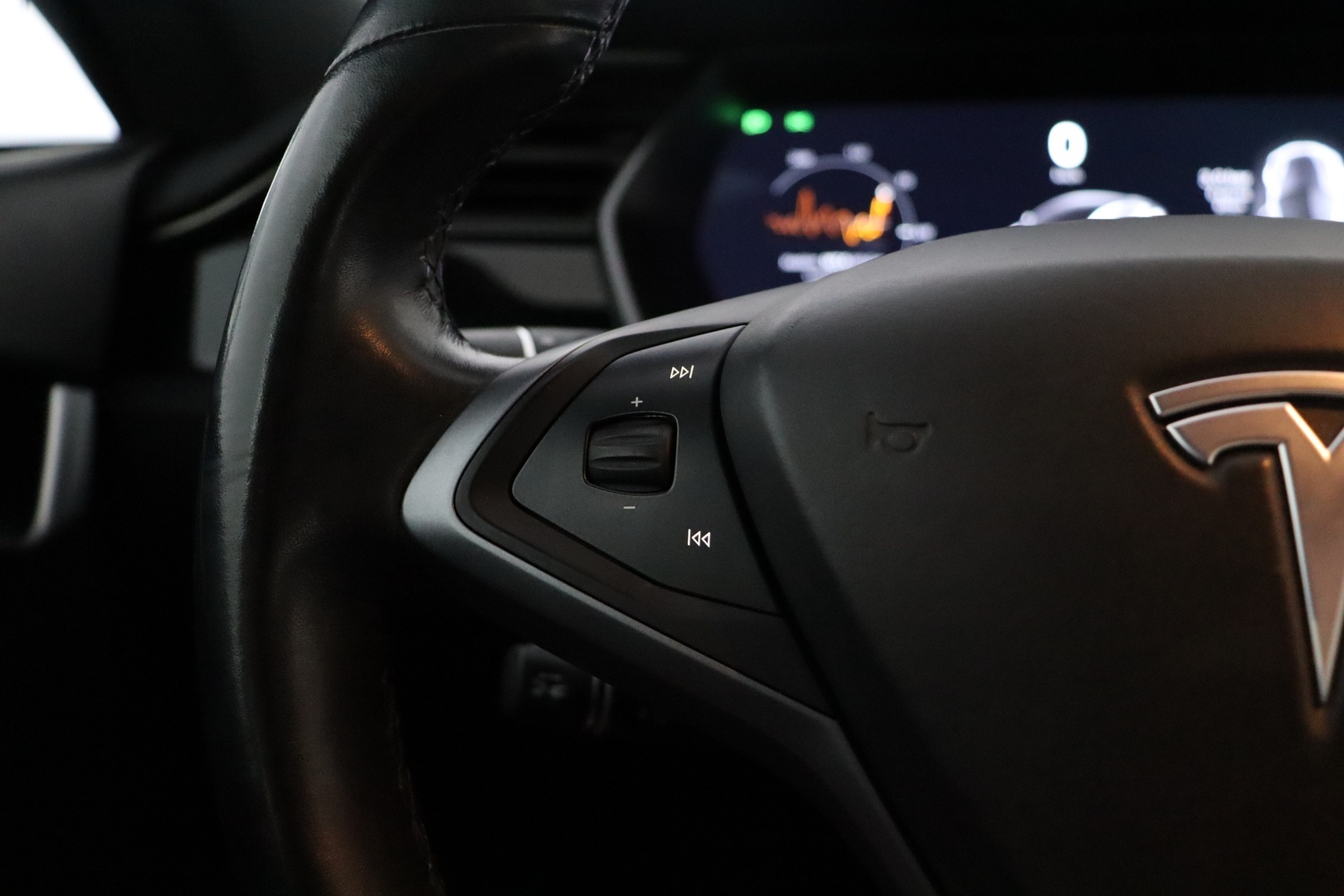 TESLA Model S 2018