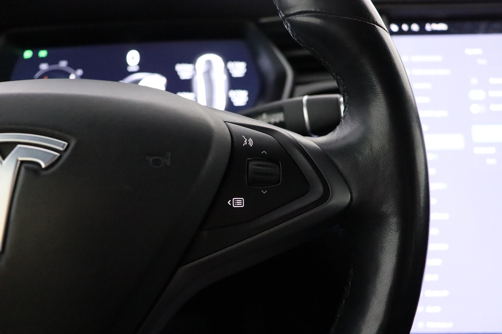 TESLA Model S 2018