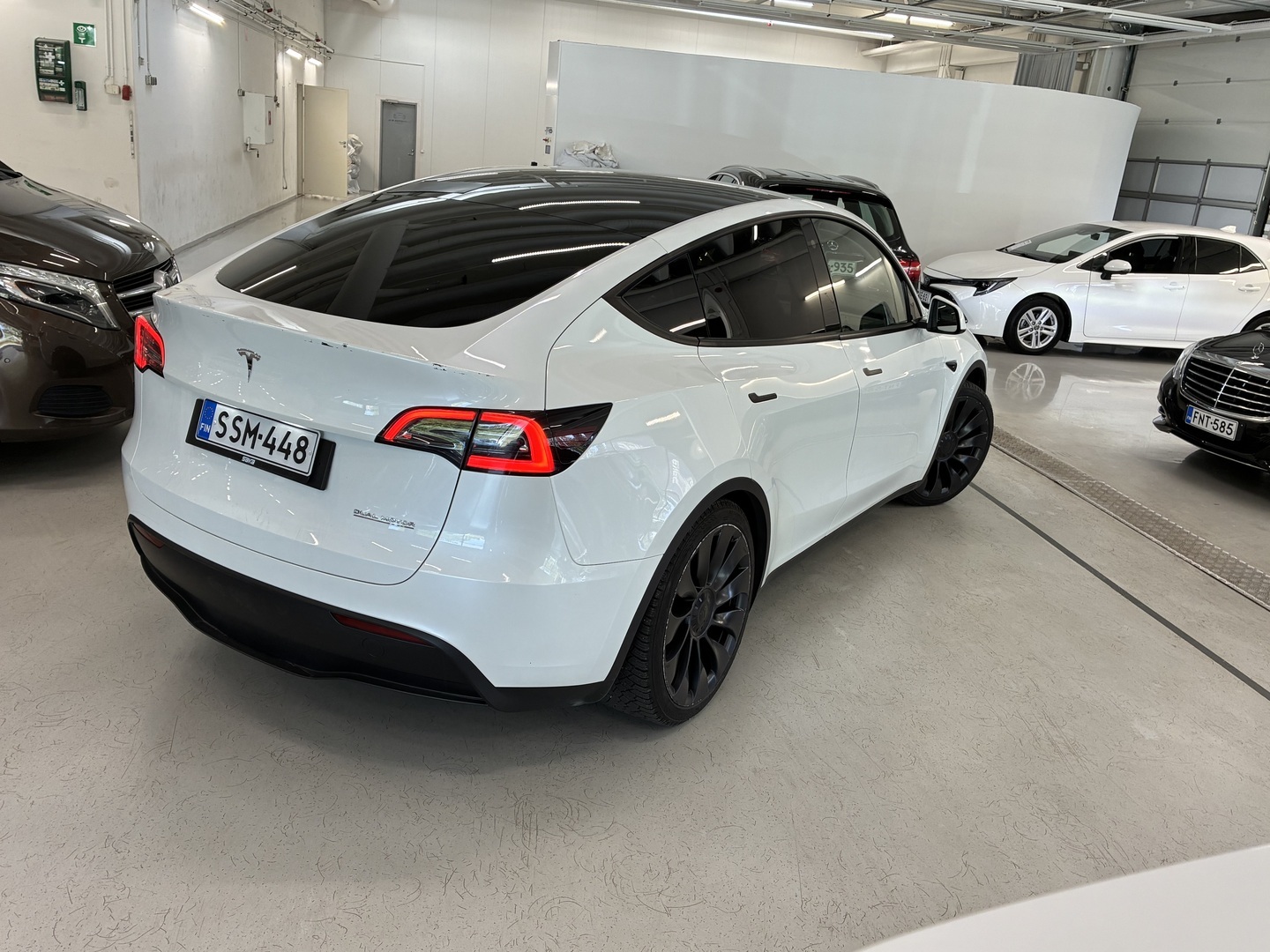 TESLA Model Y 2022