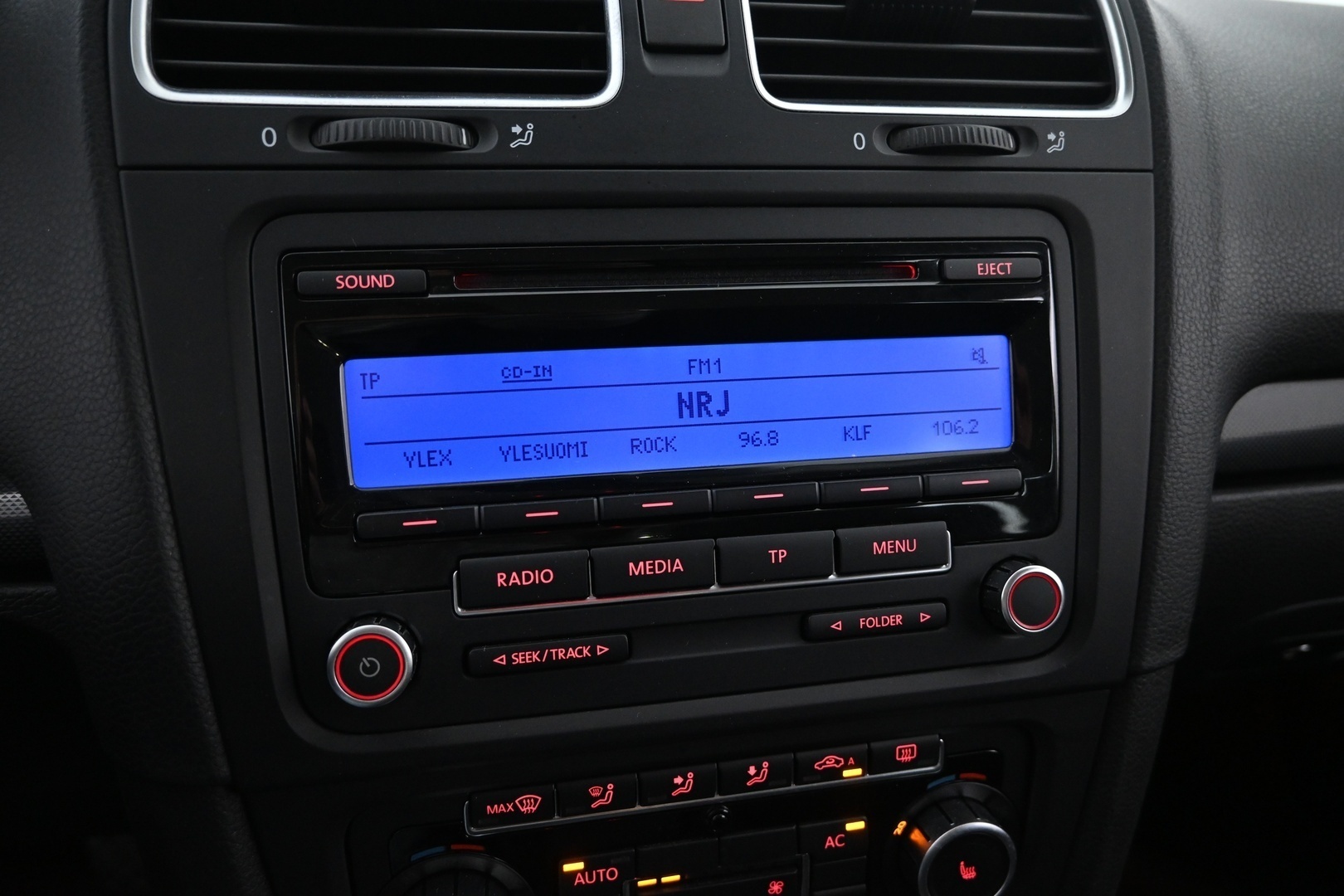 VOLKSWAGEN Golf 2011