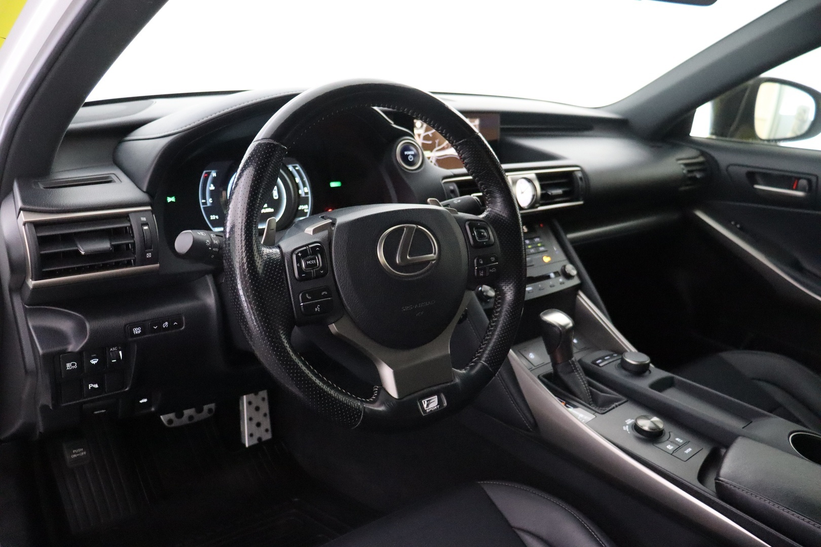 LEXUS IS 2017