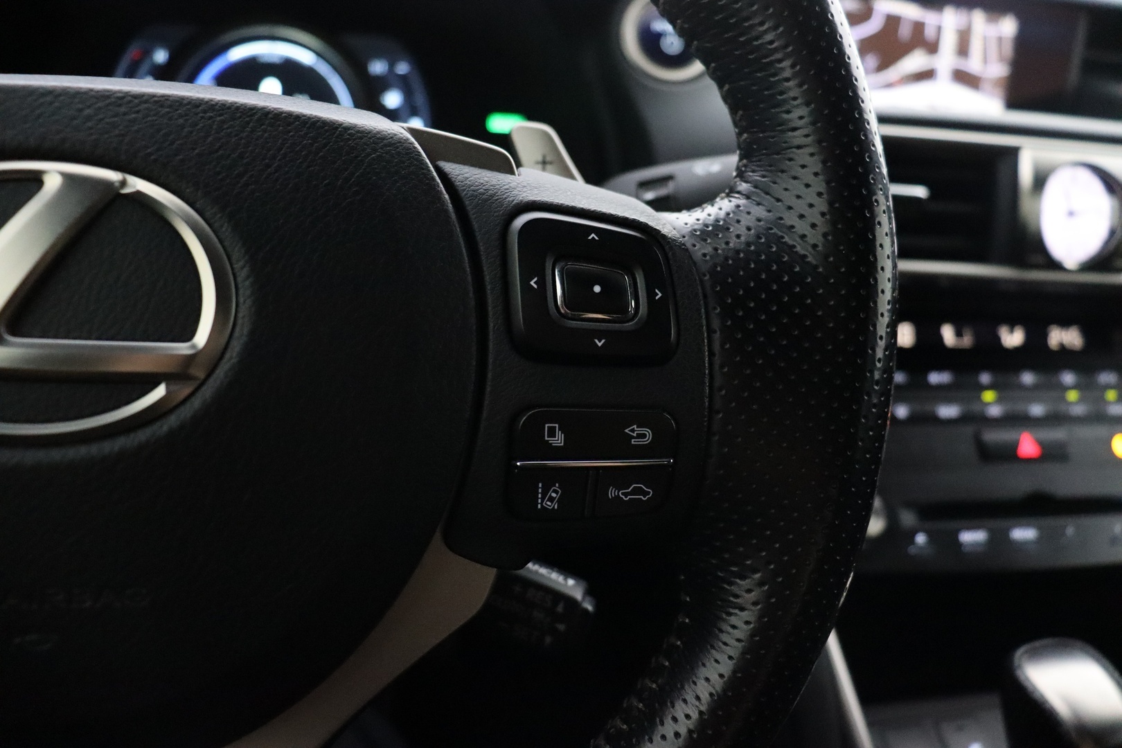 LEXUS IS 2017