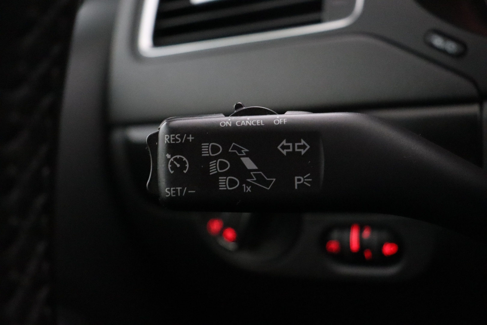 VOLKSWAGEN Jetta 2012