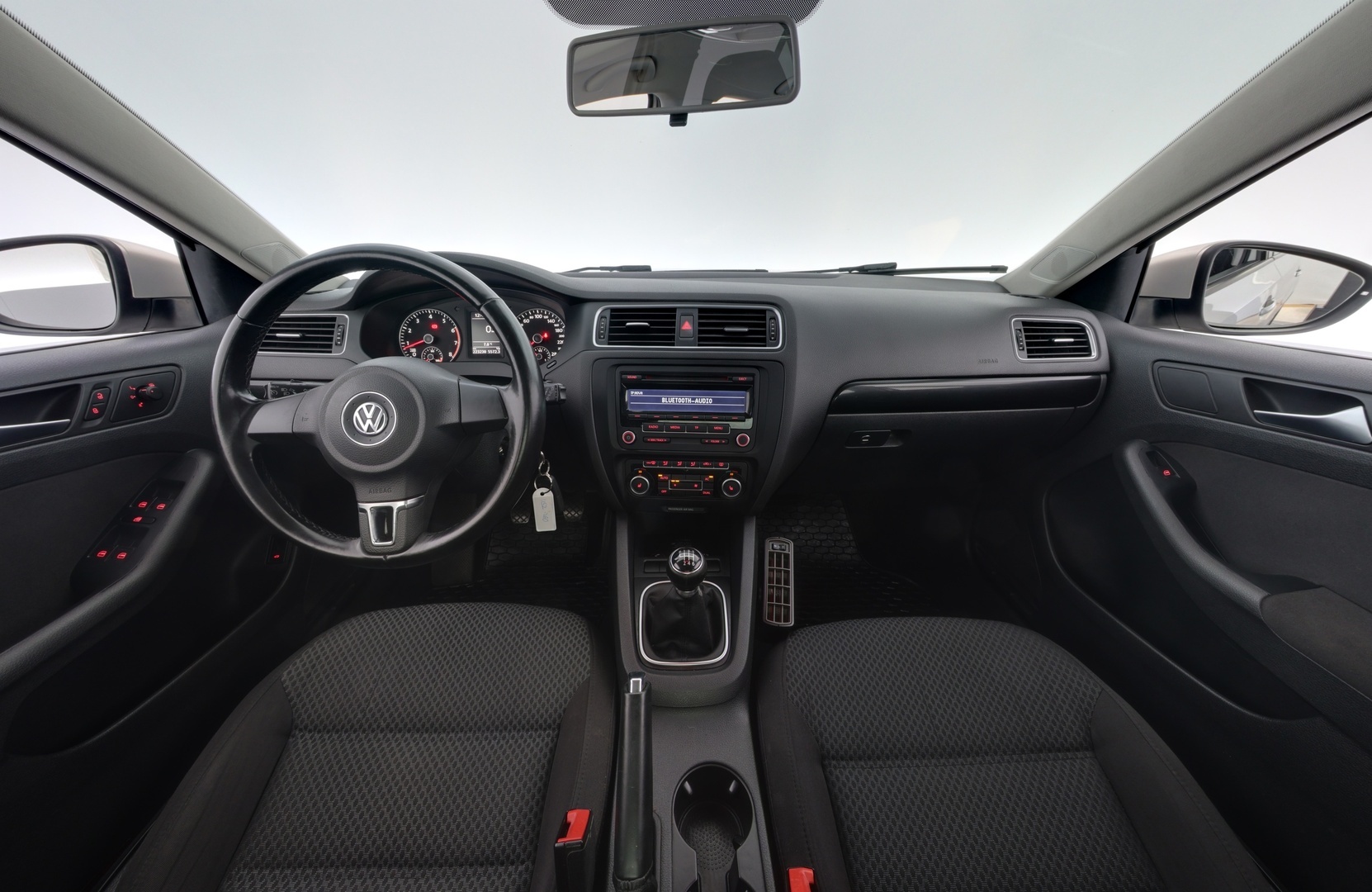 VOLKSWAGEN Jetta 2012