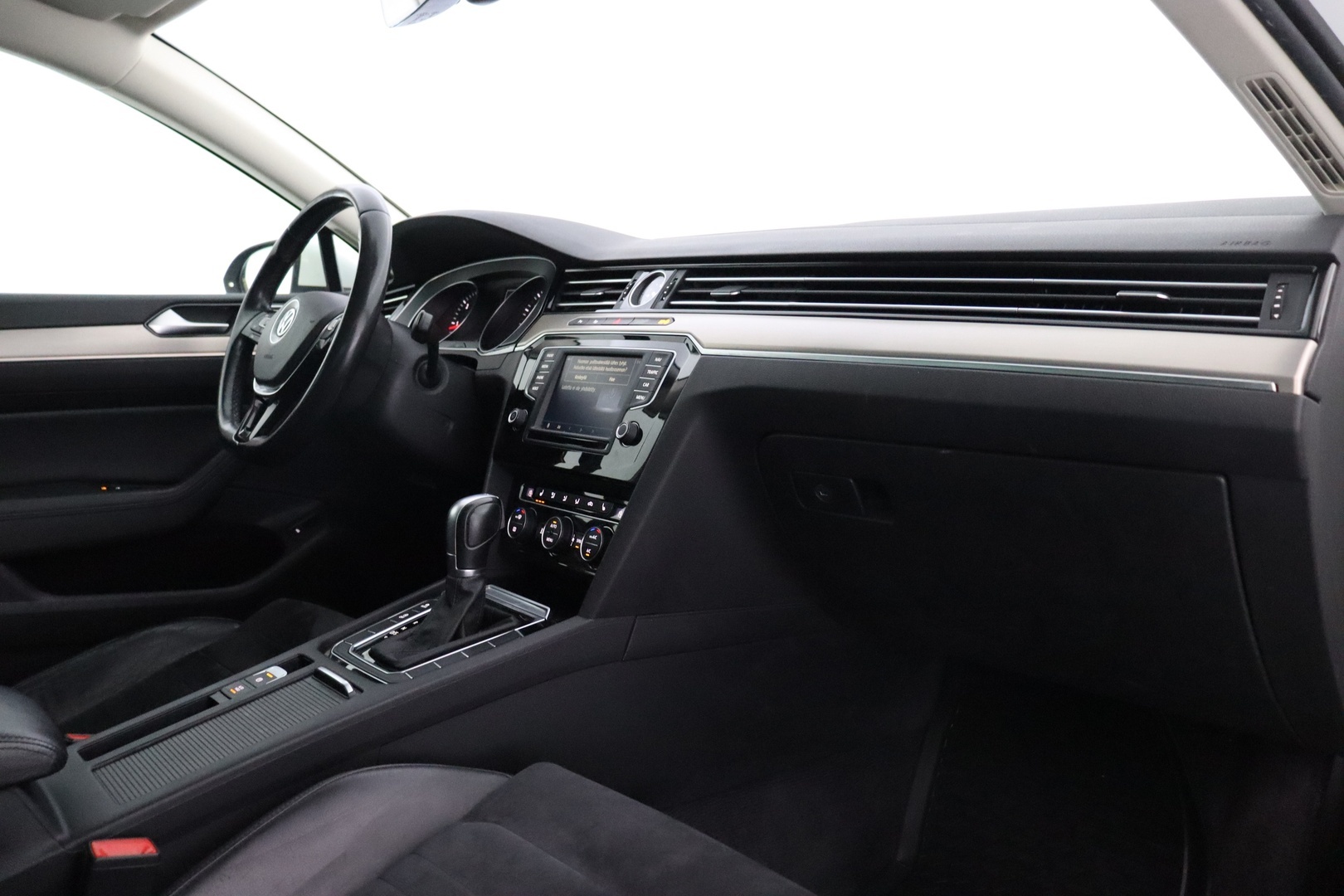 VOLKSWAGEN Passat 2017