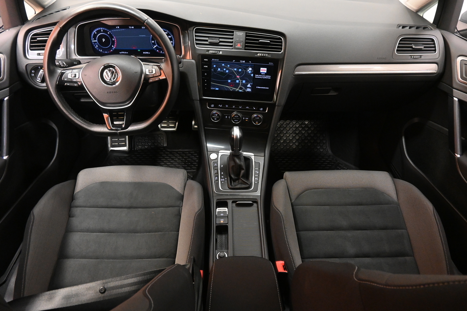 VOLKSWAGEN Golf 2018