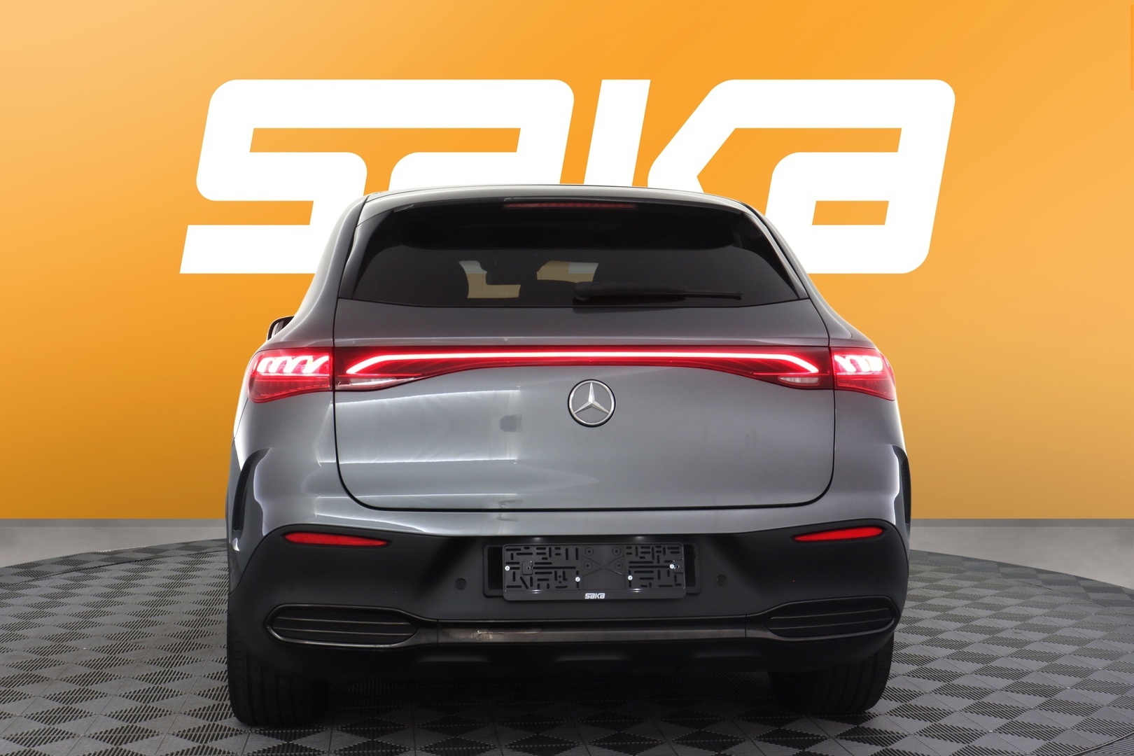 MERCEDES-BENZ EQE SUV 2023