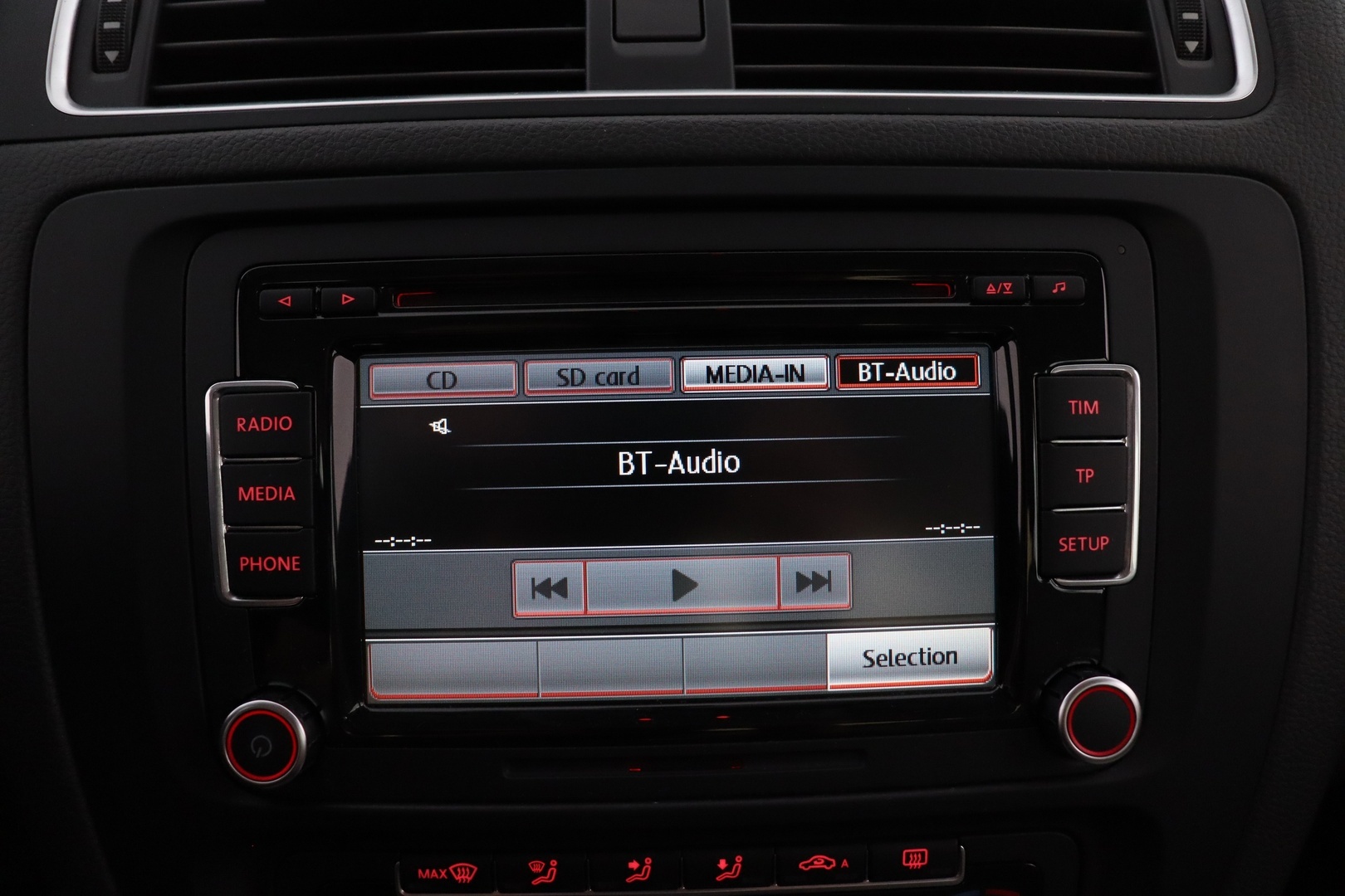 VOLKSWAGEN Jetta 2012