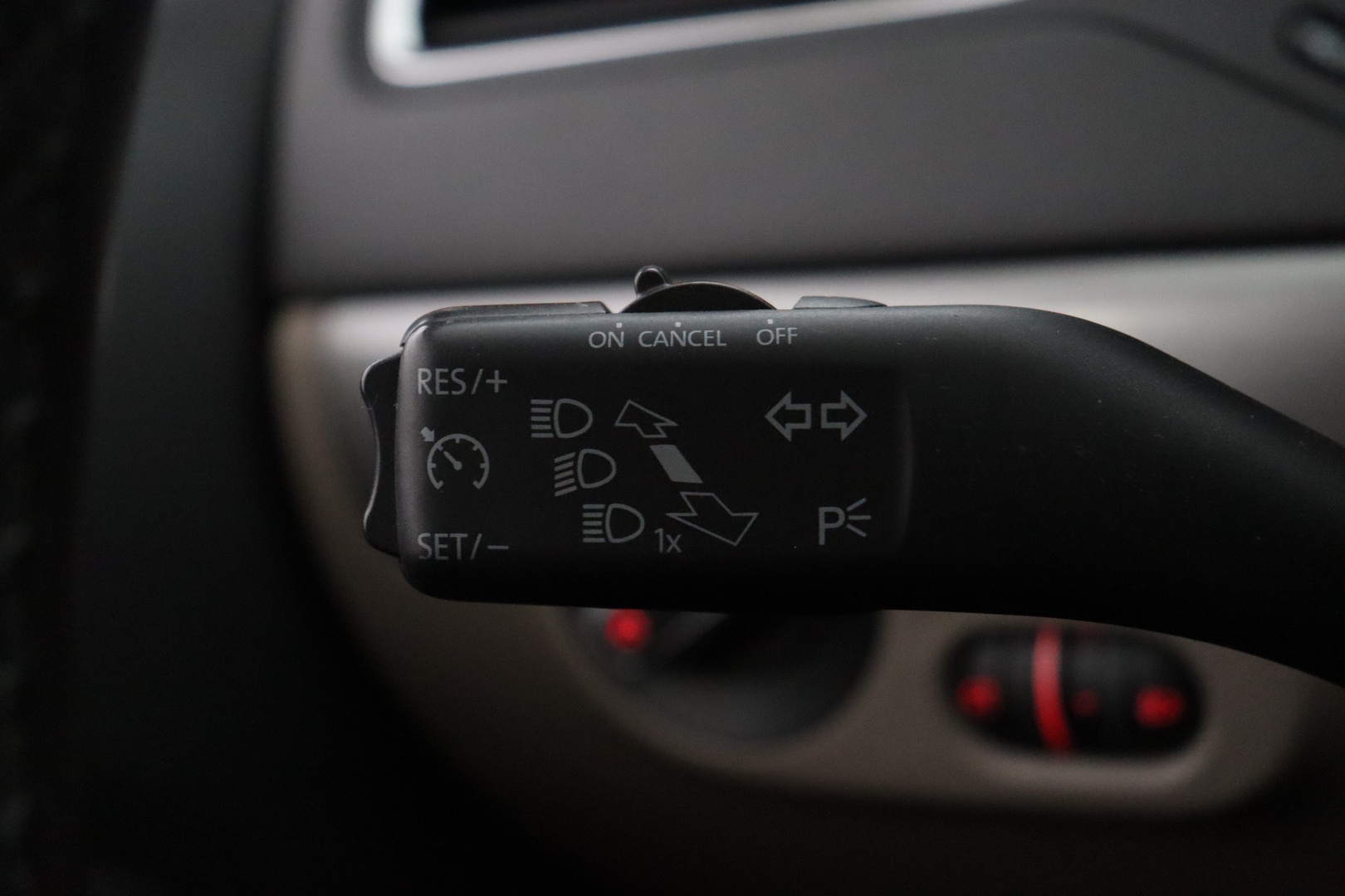 VOLKSWAGEN Jetta 2012