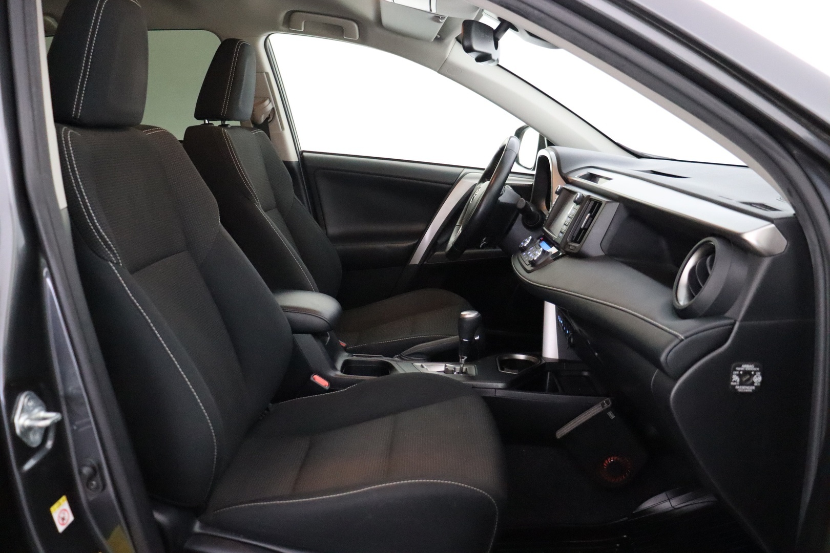 TOYOTA RAV4 2018