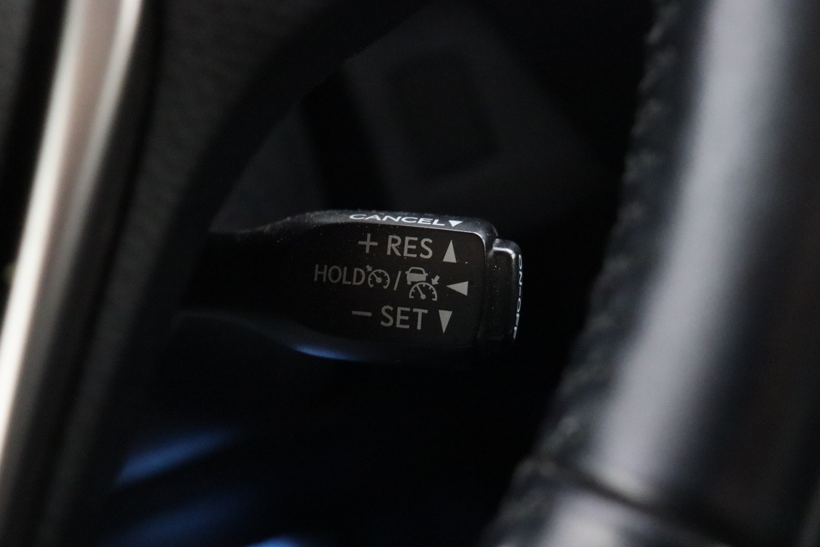 TOYOTA RAV4 2018