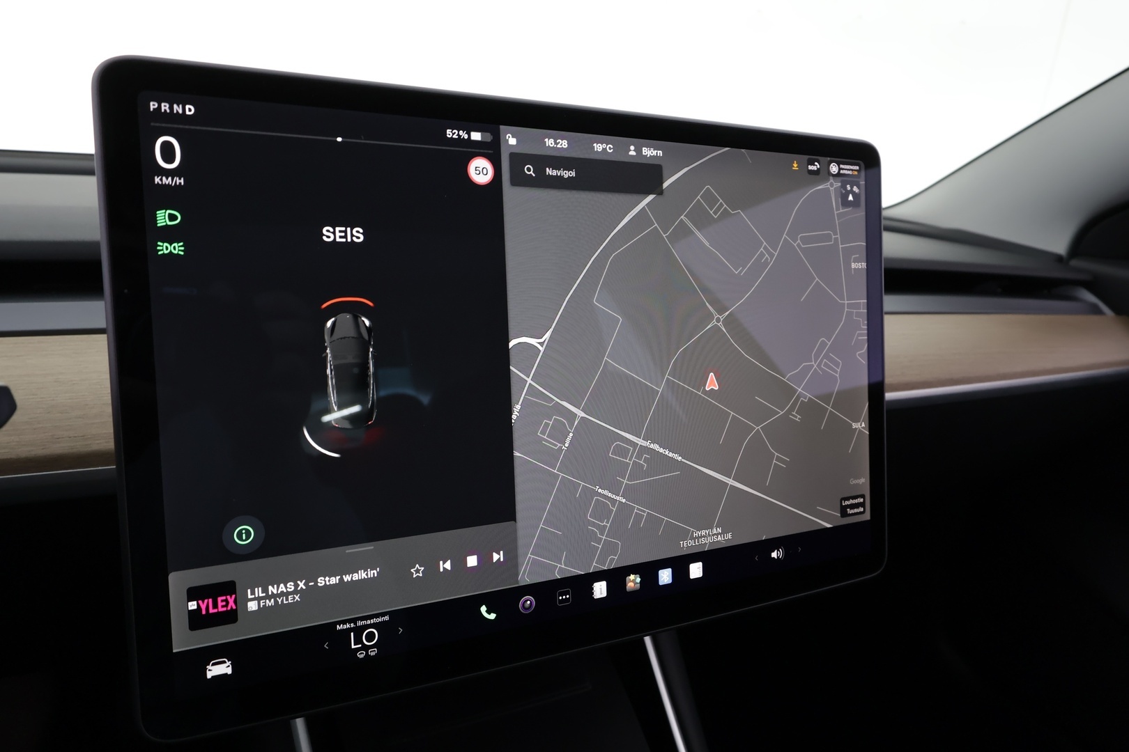 TESLA Model 3 2019
