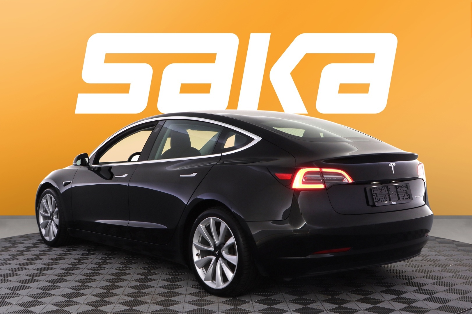 TESLA Model 3 2019