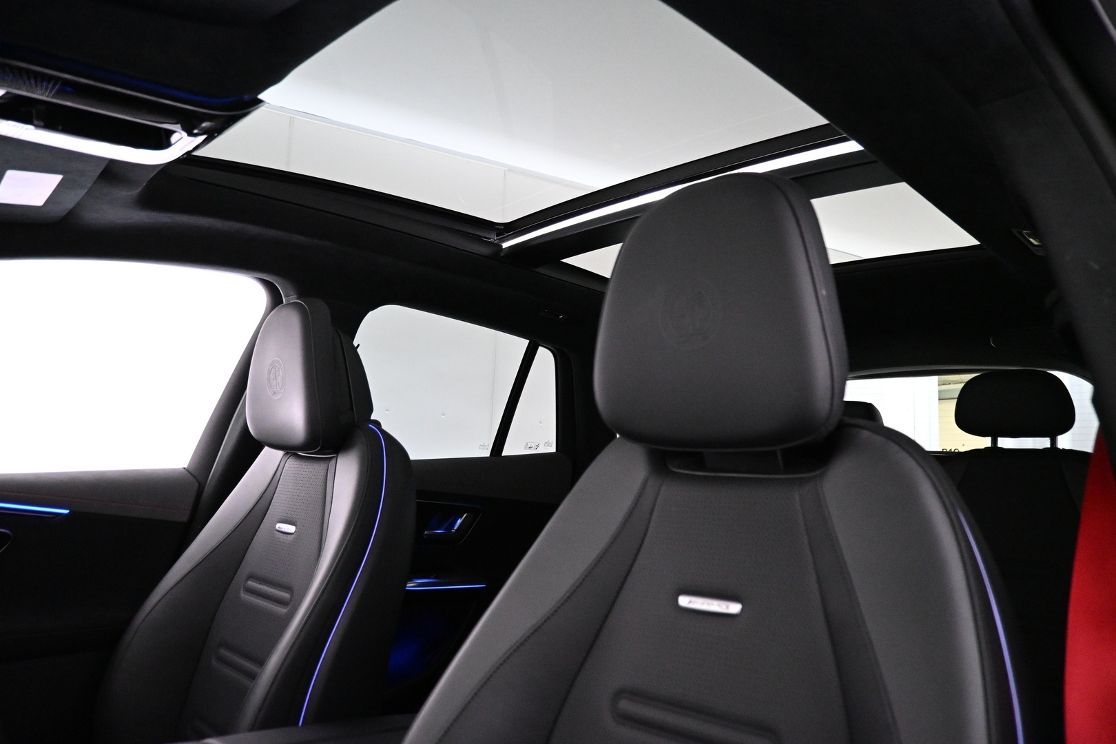 MERCEDES-BENZ EQE SUV 2024