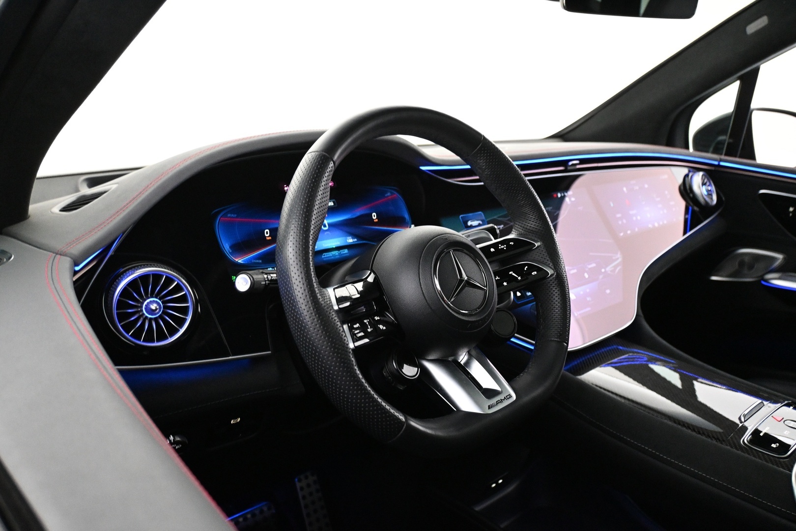 MERCEDES-BENZ EQE SUV 2024
