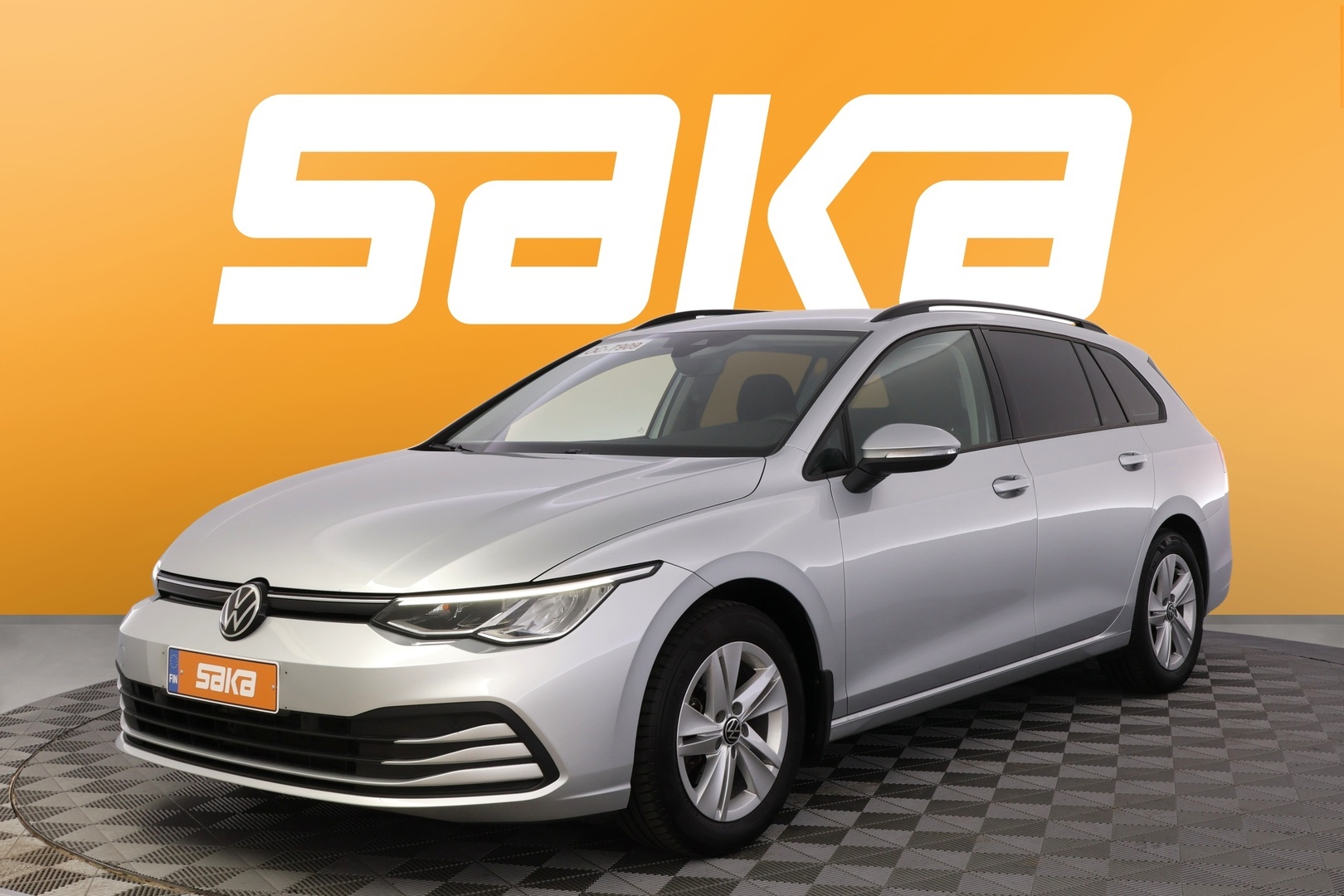 VOLKSWAGEN Golf 2023