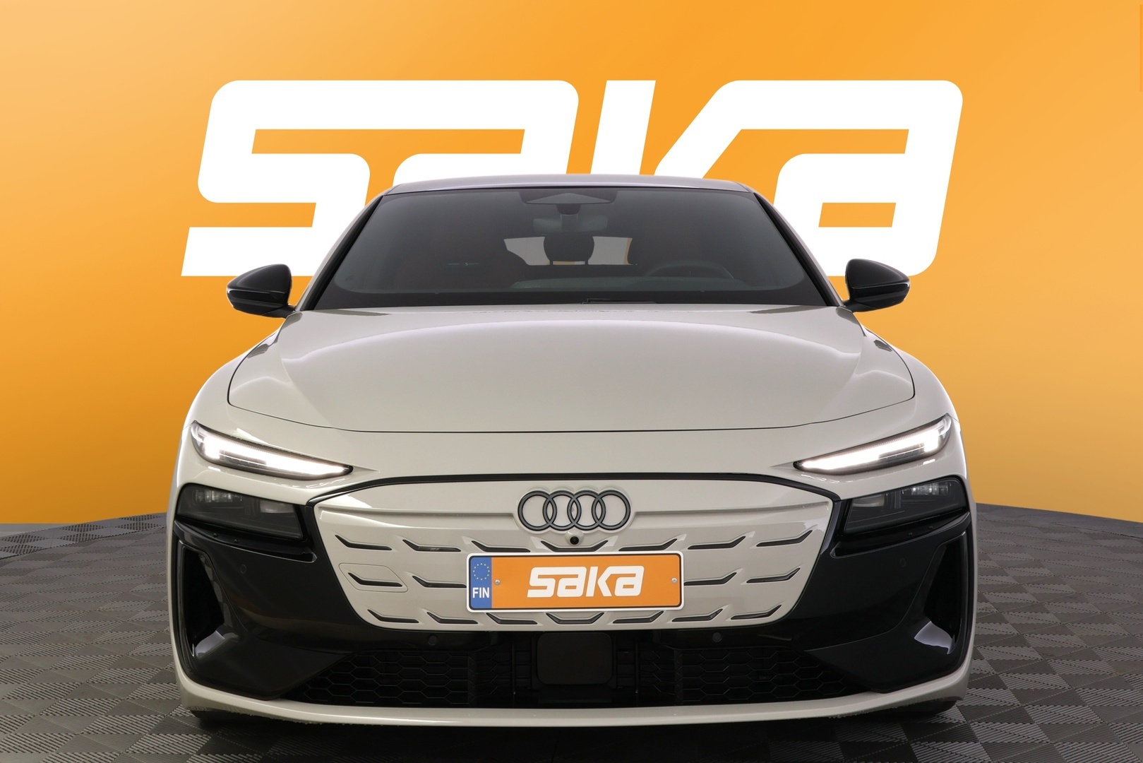AUDI S6 e-tron 2025