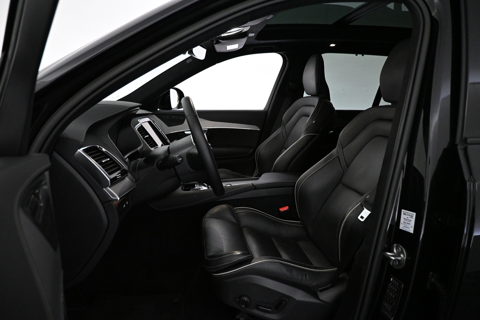 VOLVO XC90 2023