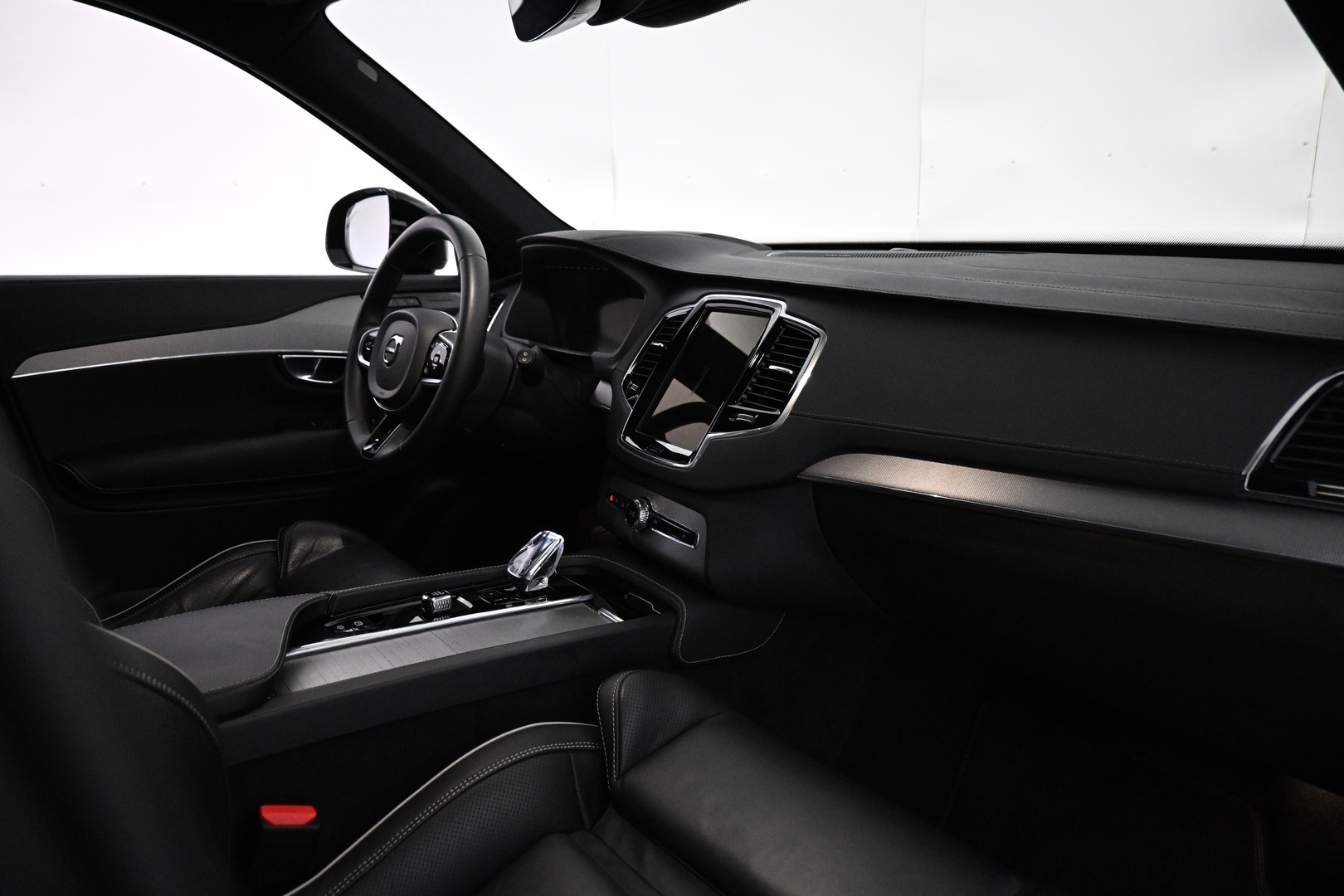 VOLVO XC90 2023