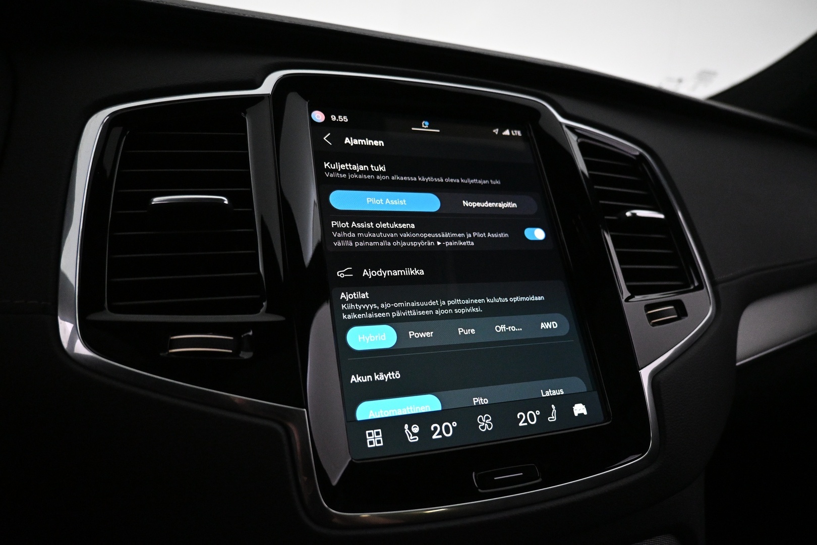 VOLVO XC90 2023