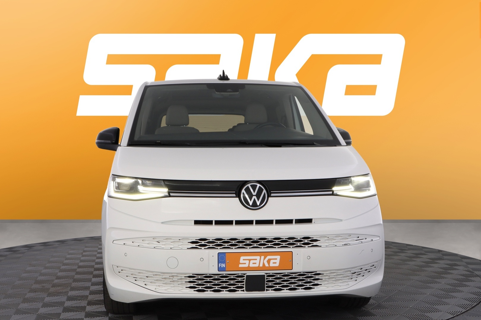VOLKSWAGEN Multivan 2023