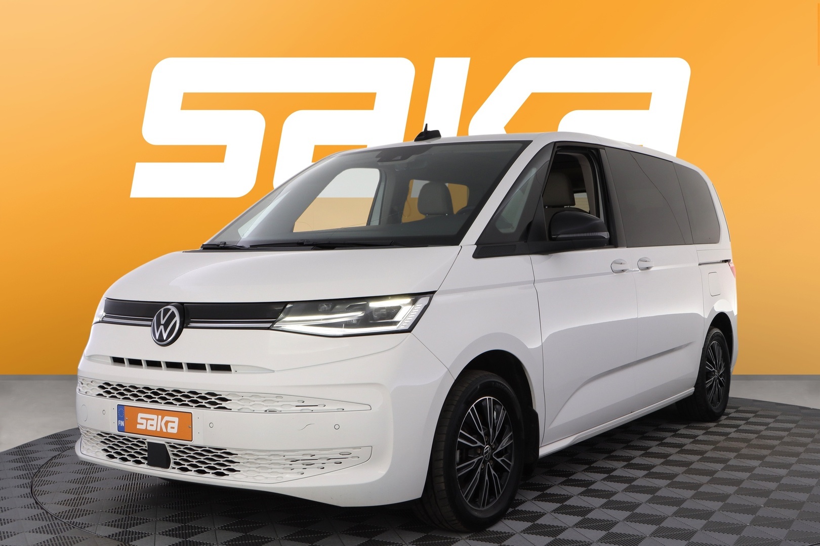 VOLKSWAGEN Multivan 2023