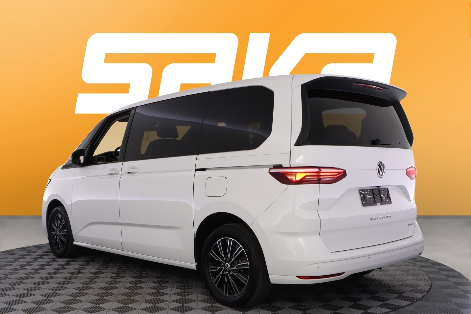 VOLKSWAGEN Multivan 2023