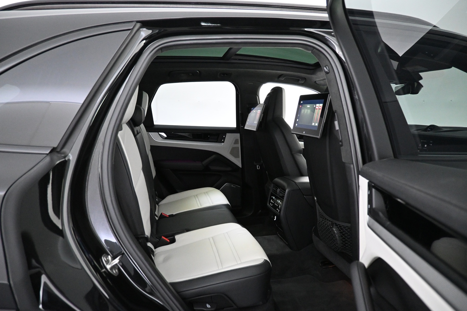 PORSCHE Cayenne 2024