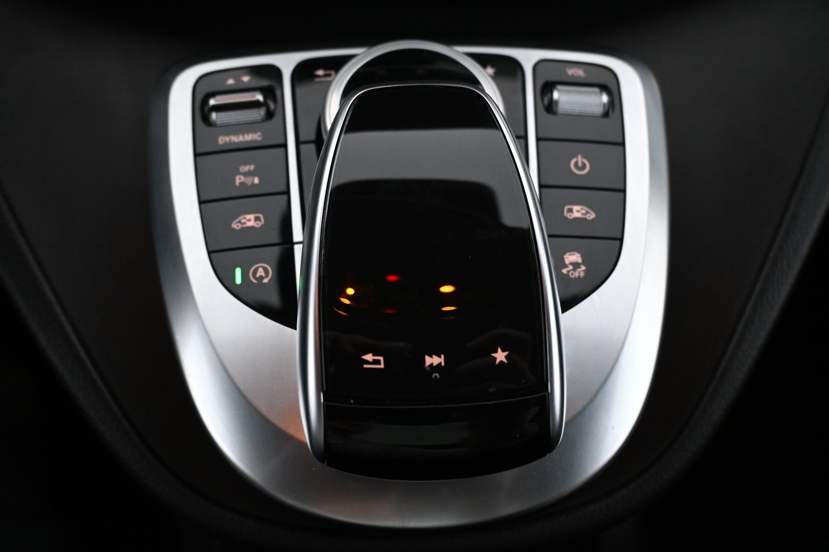 MERCEDES-BENZ V 2018