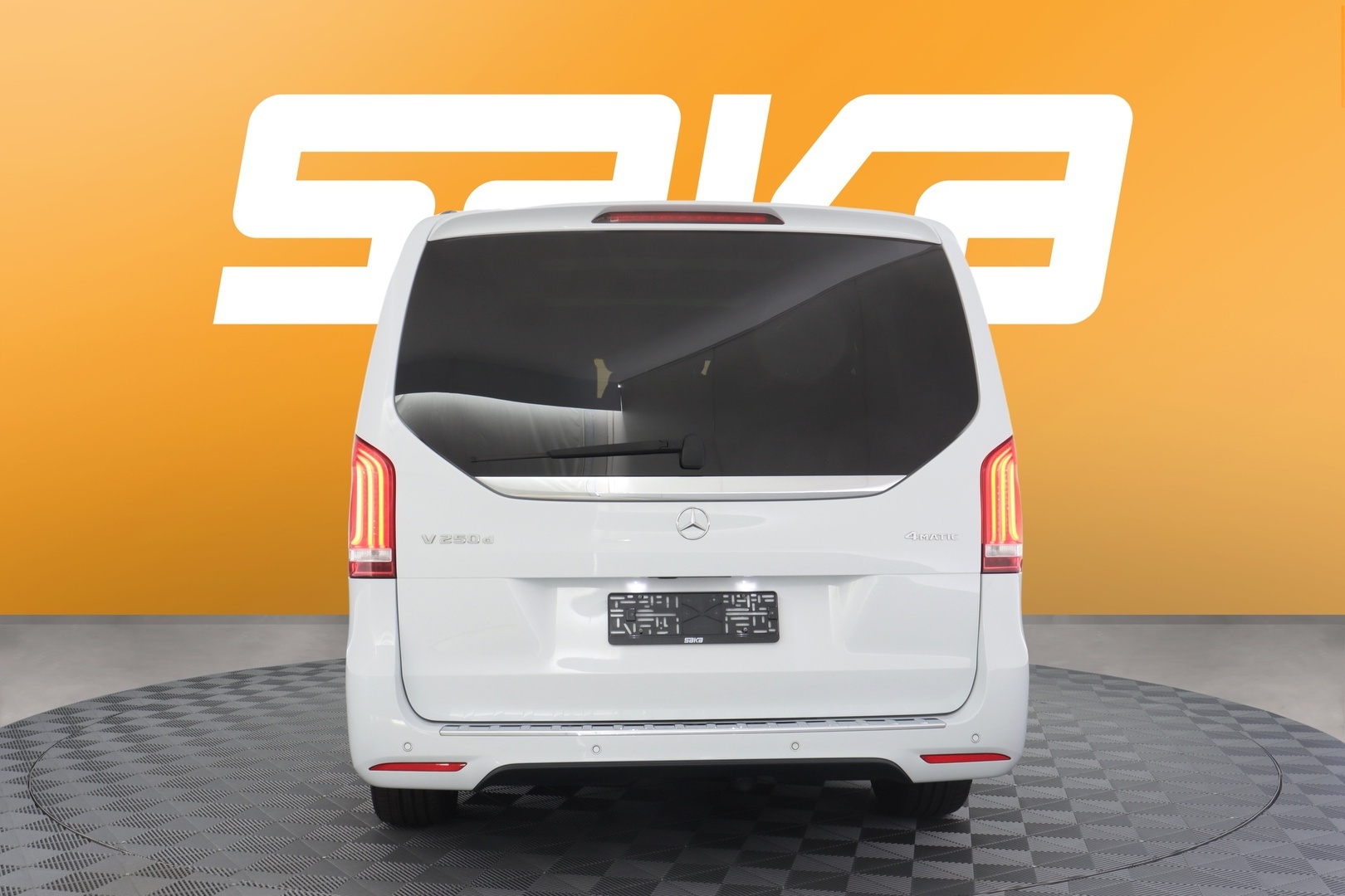 MERCEDES-BENZ V 2018